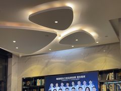 -粤港恒生口腔连锁(环球店)