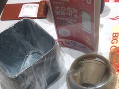 -肥肥虾庄·金牌油焖大虾(汉口城市广场店)