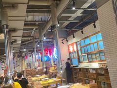 大堂-么肆烤肉·中式自助·烤肉大排档(街道口季佳PAI店)