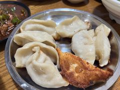 -黄阿姨锅贴大王(万航渡路店)