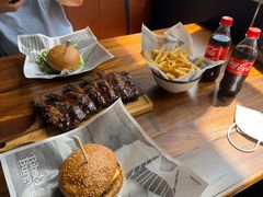 Old School Cheese-Ribs & Burgers The Rocks