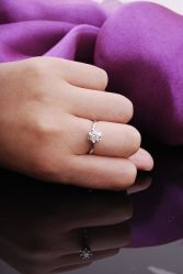 -威德钻石-克拉钻大本营(南京东路店)