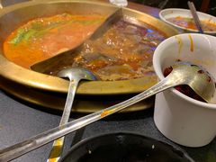 -沸炉重庆老火锅(军事博物馆店)