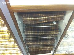 -巴宝莉工厂店/折扣店(工厂店)