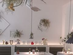 -春树下·树屋花房西餐厅(罍街AS1980店)