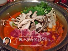 泡菜火锅-萨拉伯尔(燕莎友谊商城店)