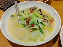 -乐忻皇朝(上海中心大厦店)