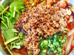 肉酱酸辣粉-万利隆的包子铺(华雅店)