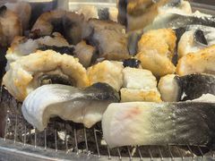 -围炉肉舍•炭烤活鳗•丹东海鲜烤肉(步行街店)