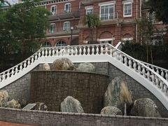 -香港大学