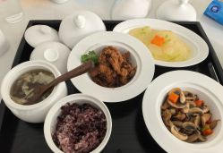 -弗蕾亚·和月月子调理院(东湖店)