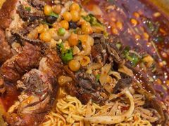 -张翻越·川渝冒菜·武汉黑鸭煲(城北万象城店)