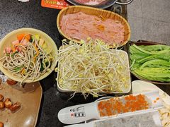 -宽板凳老灶火锅(台湾街店)