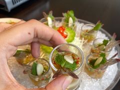 -大头虾越式风味餐厅(光明广场店)