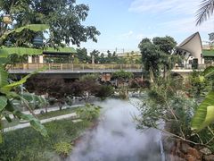 -茅草房·河畔园林火锅