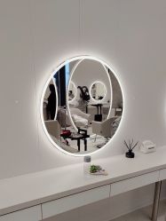 -Meng Lang 梦郎白金店