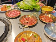 -哈哈碳都·牛肋条无限自助烤肉(台江万达店)