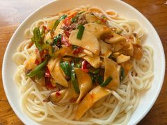 蘑菇肉拌面-新疆哈利德餐厅(紫薇都市店)