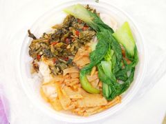 酸辣笋丝米粉-双燕楼·手工馄饨·汤面小吃(世纪汇店)