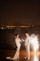 -雪中彩影婚纱摄影·微光艺术中心