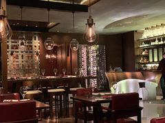 大堂-恰餐厅及酒吧 CHAR Bar & Grill (北京丽都皇冠假日店)