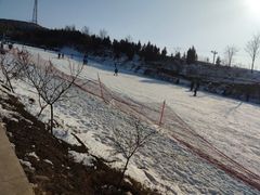 -秦皇古道滑雪场