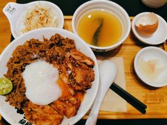 大碗过瘾双拼-熊吞·大碗丼烧肉饭(清江浦区万达店)