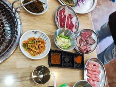 -牛信亭韩国料理·炭火烤肉(紫藤路店)