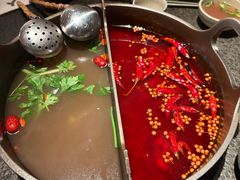 -三出山火锅(南京万象天地店)