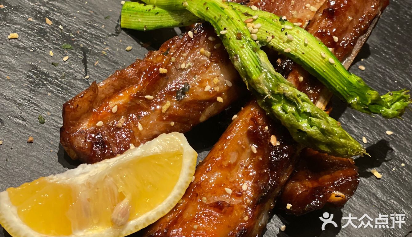 超有情调的美食餐厅🍴～