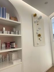 -苗方清颜痘肌研究所