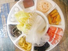 -鸡遇虾煲干锅火锅(小寨金莎店)
