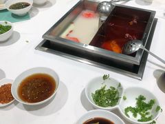 -皇城老妈·大连海鲜火锅(港湾店)