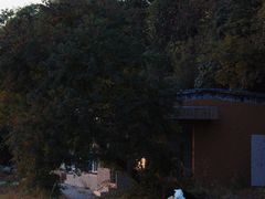 -亮河湾山庄