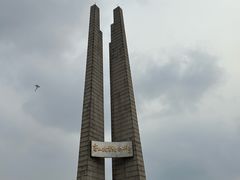 -唐山抗震纪念碑广场