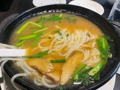 云南野生菌米线-南蛮子(进贤路店)