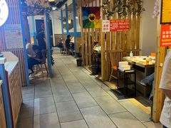 -鸿通城购物中心