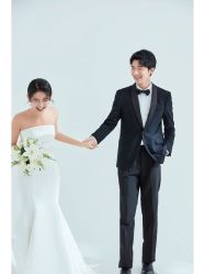 -雪中彩影婚纱摄影·微光艺术中心