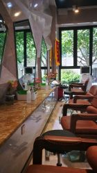 -PE SALON