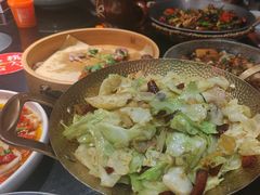 -川流不息·地道川菜·小龙虾(新松江路店)