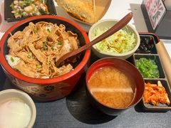 -牛邸·烧肉饭(来福士店)