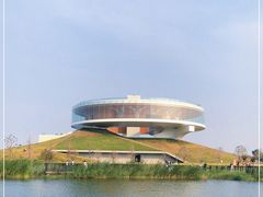-郑东新区龙湖公共艺术中心