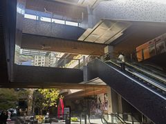 -瑞虹新天地月亮湾
