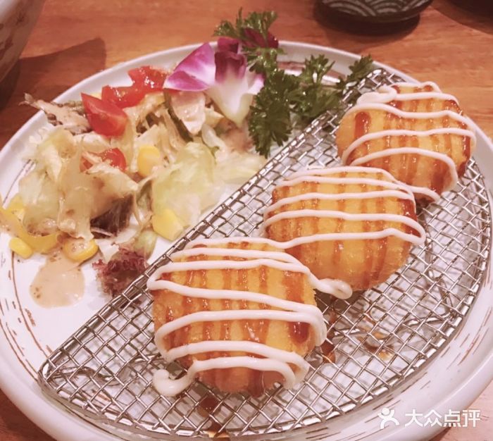 鹿岛日式料理(嘉善施家南路店)奶香芝士蟹肉可乐饼图片