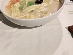 浓汤煮鲜腐竹-汤城小厨•粤菜•靓汤(苏州街店)
