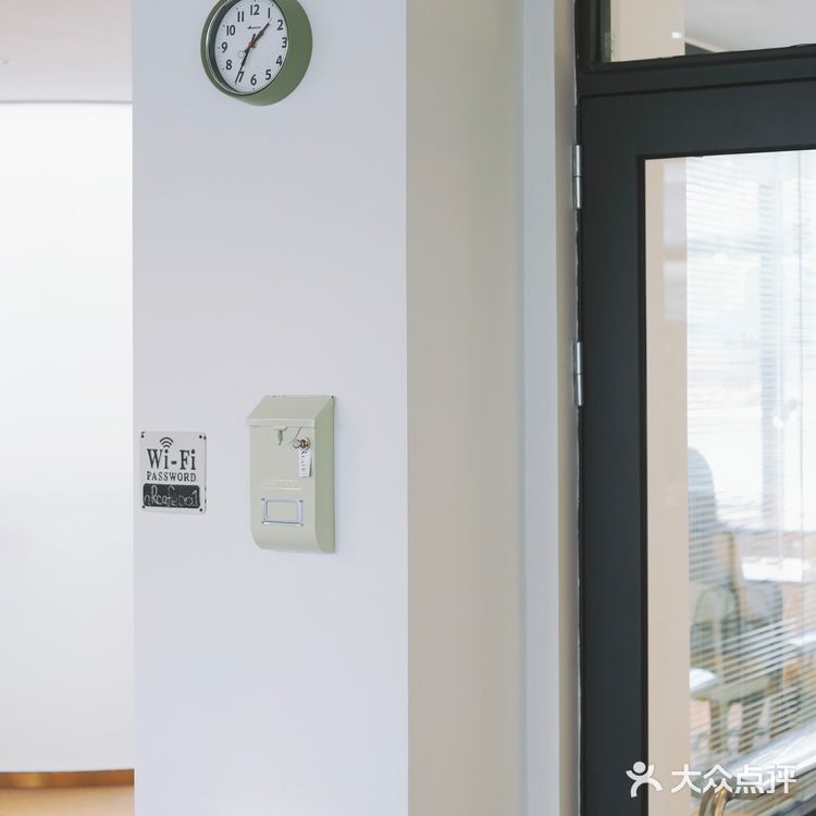 广州 | nR cafe · 百叶窗景的办公室咖啡