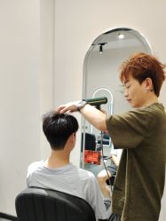 -P.R.O.salon 发哲
