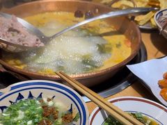 -洱火云南酸菜牛肉火锅(石景山当代商城店)