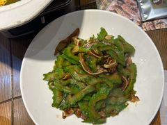 -黄泥岗·地道湖北菜(奥特莱斯店)