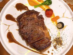澳洲和牛西冷牛排（M6）-Golden Lily河内巴黎法越料理餐厅(建国西路店)